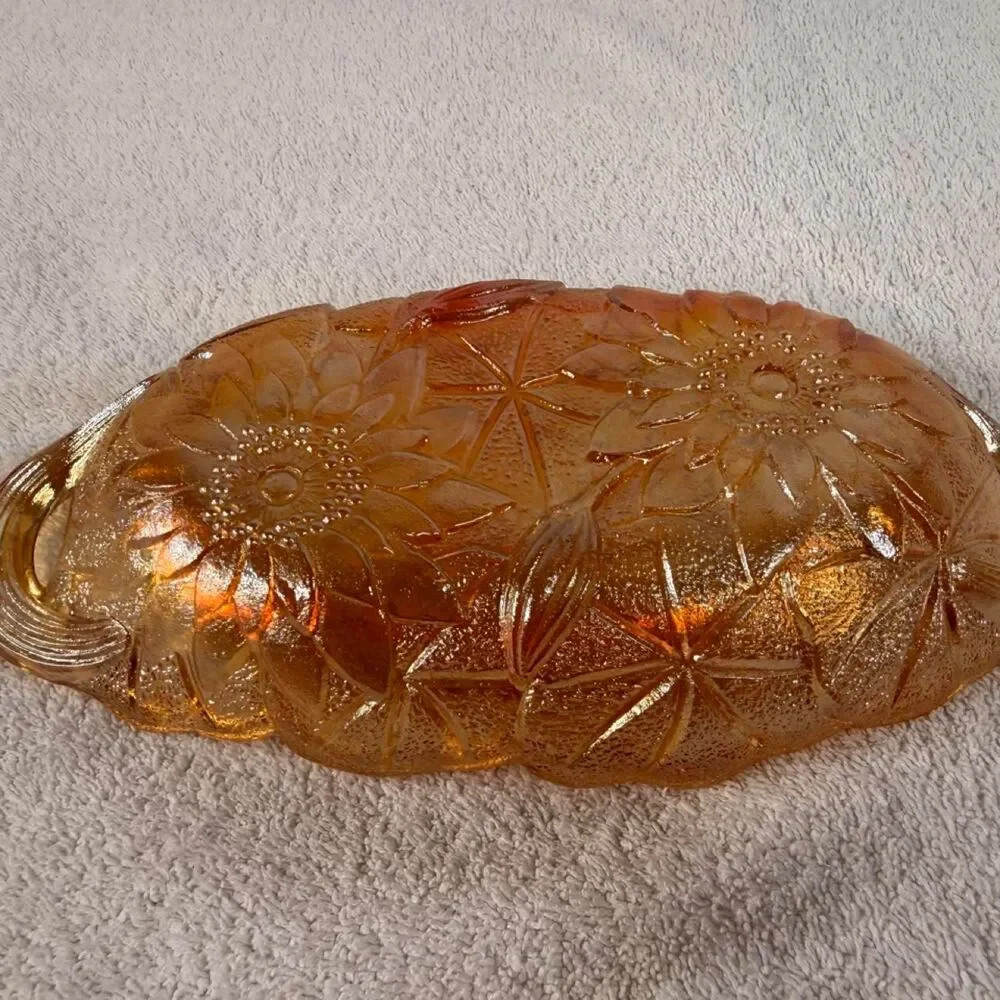 Unbranded Gold and Orange Dinnerware